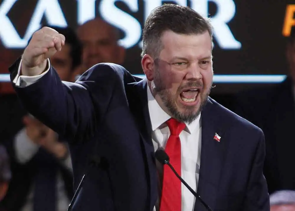 Johannes Kaiser eleva el tono tras su insulto a Jeannette Jara y ahora se lanza contra ministra de la Mujer