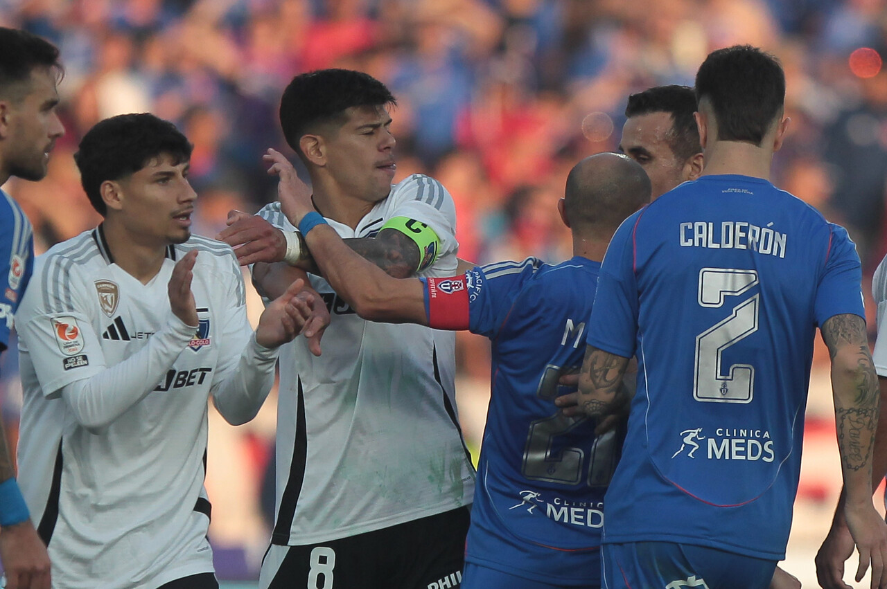 Colo Colo en problemas: Informe arbitral de Piero Maza tras Superclásico expone a Esteban Pavez y Lucas Cepeda
