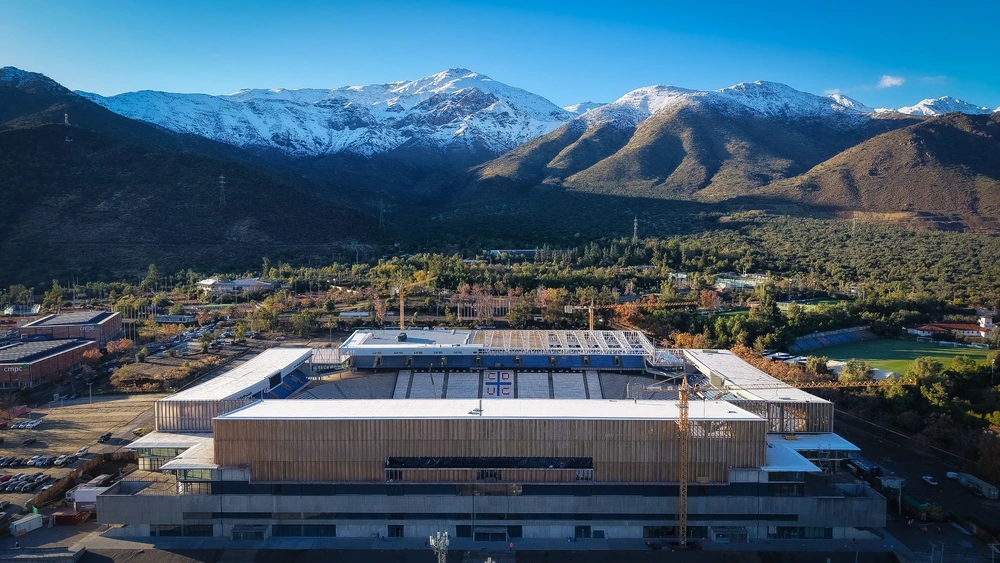 FOTOS| Universidad Católica sigue mostrando los avances de su flamante Claro Arena, pronto a inaugurar