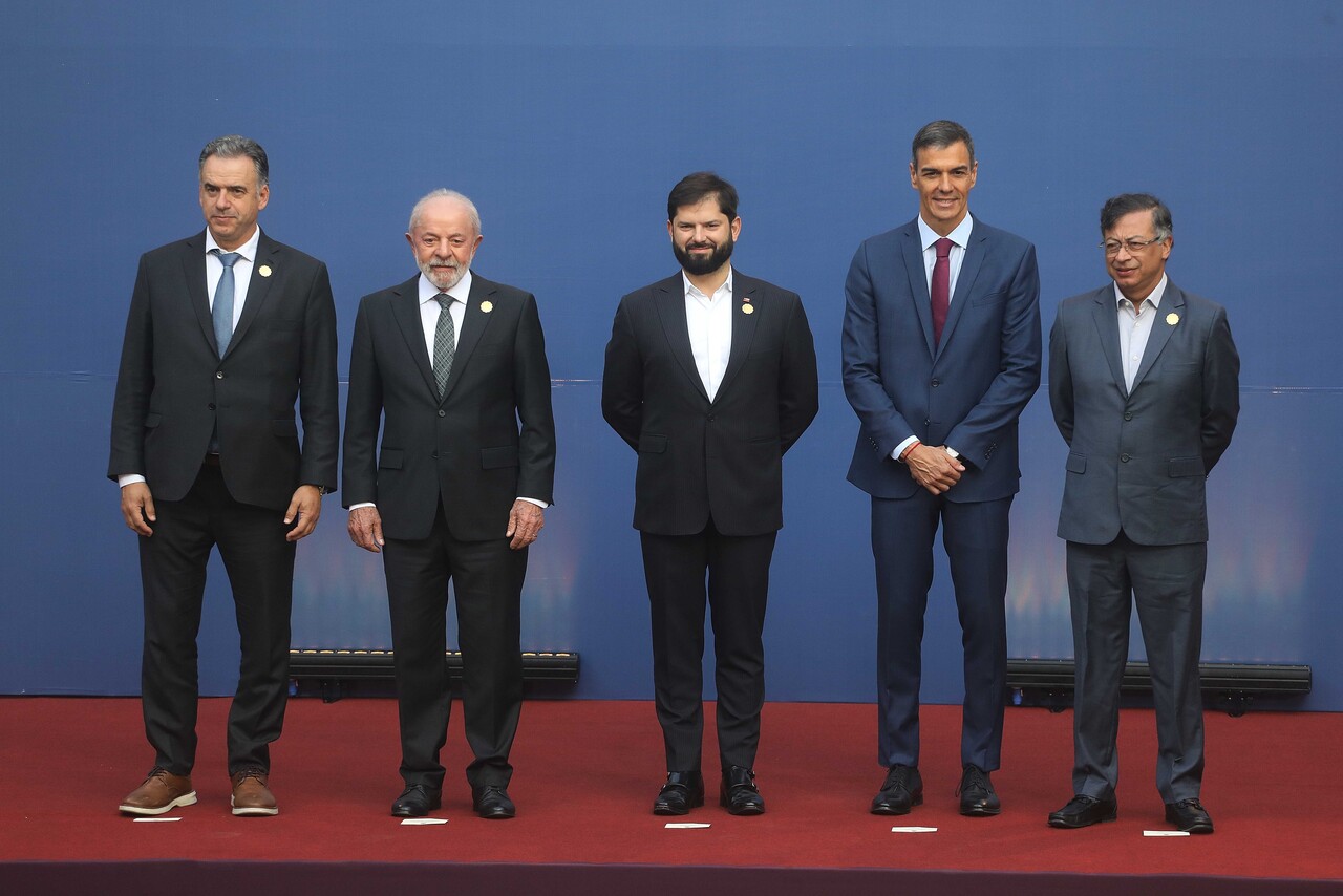 Presidente Boric inaugura Cumbre Democracia Siempre: “El avance del odio y la corrupción son una amenaza”