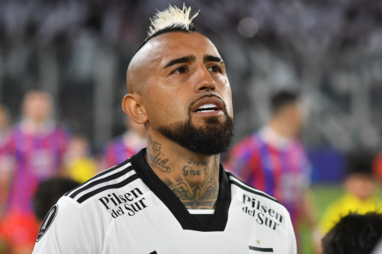 Colo-Colo sigue sumando malas noticias de cara al Superclásico: Se lesionó Arturo Vidal