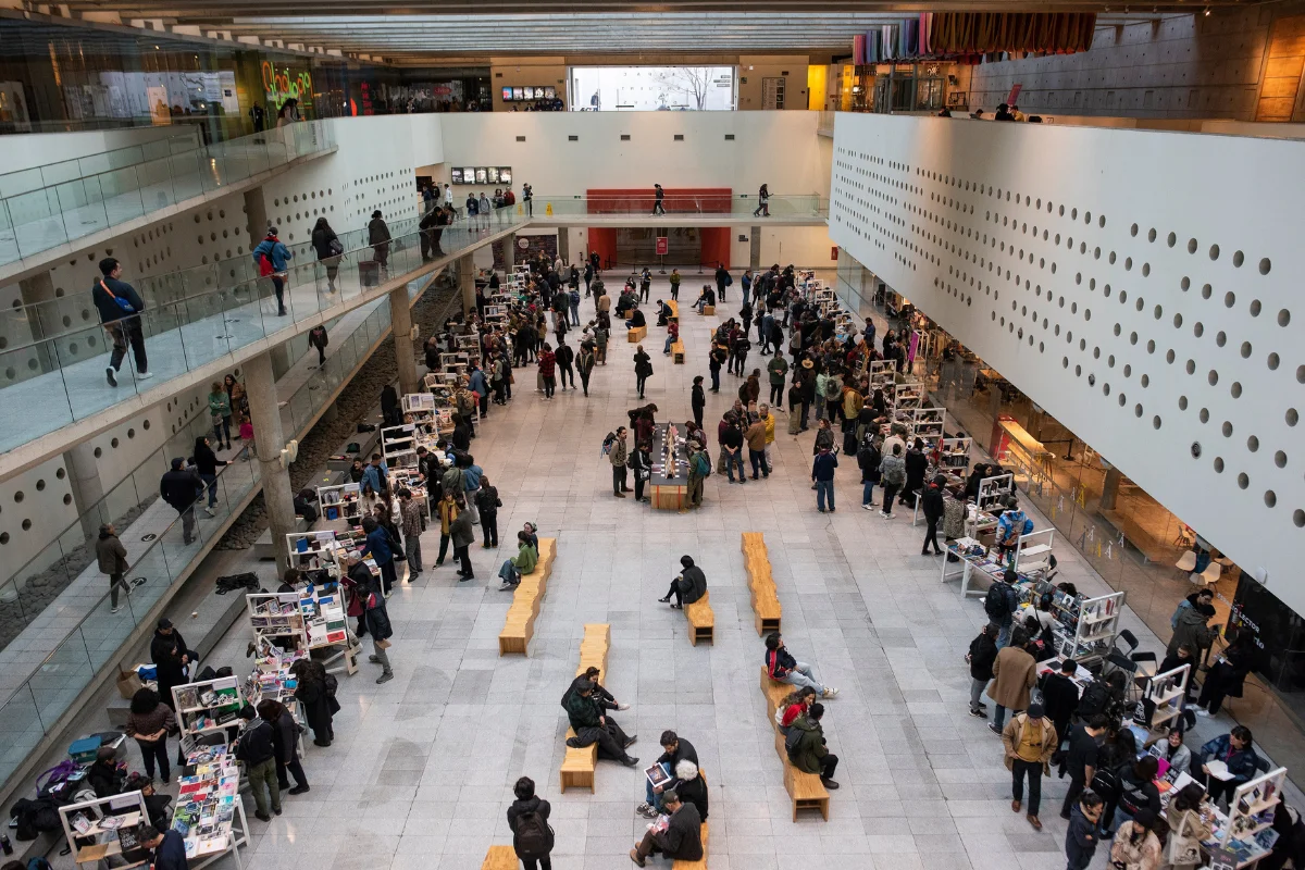 Con entrada gratuita, talleres y charlas: Santiago se prepara para la Feria de Fotolibro Latinoamericano
