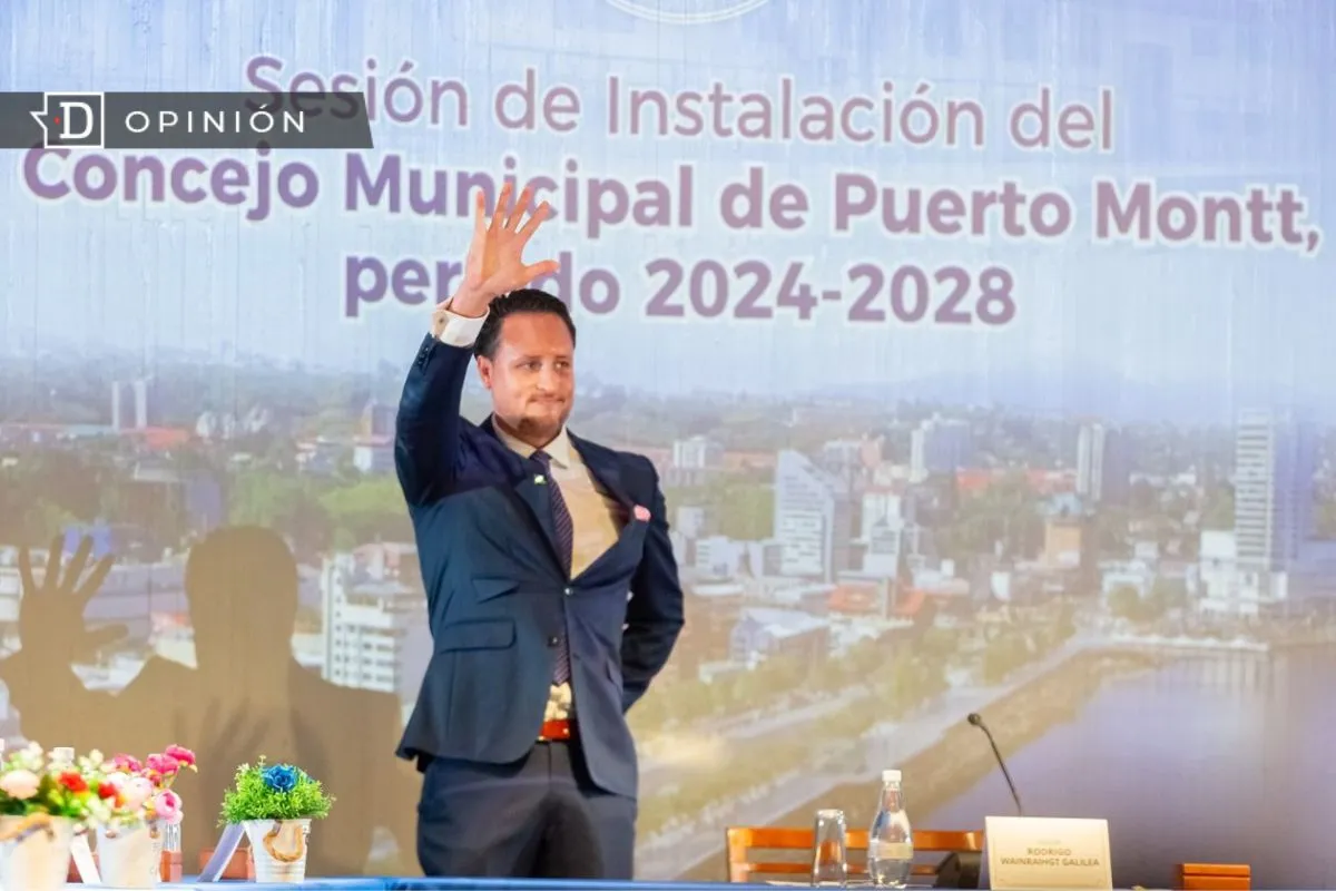 El alcalde de Puerto Montt y su gira oficial al servicio del lavado de imagen de un Estado genocida