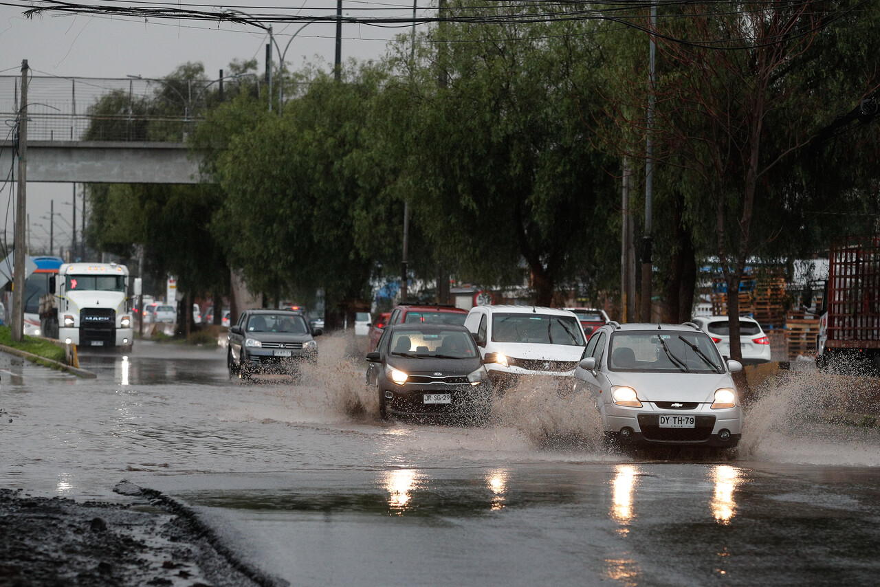 Lluvia en Santiago: MeteoChile confirma precipitaciones este fin de semana en toda la Región Metropolitana