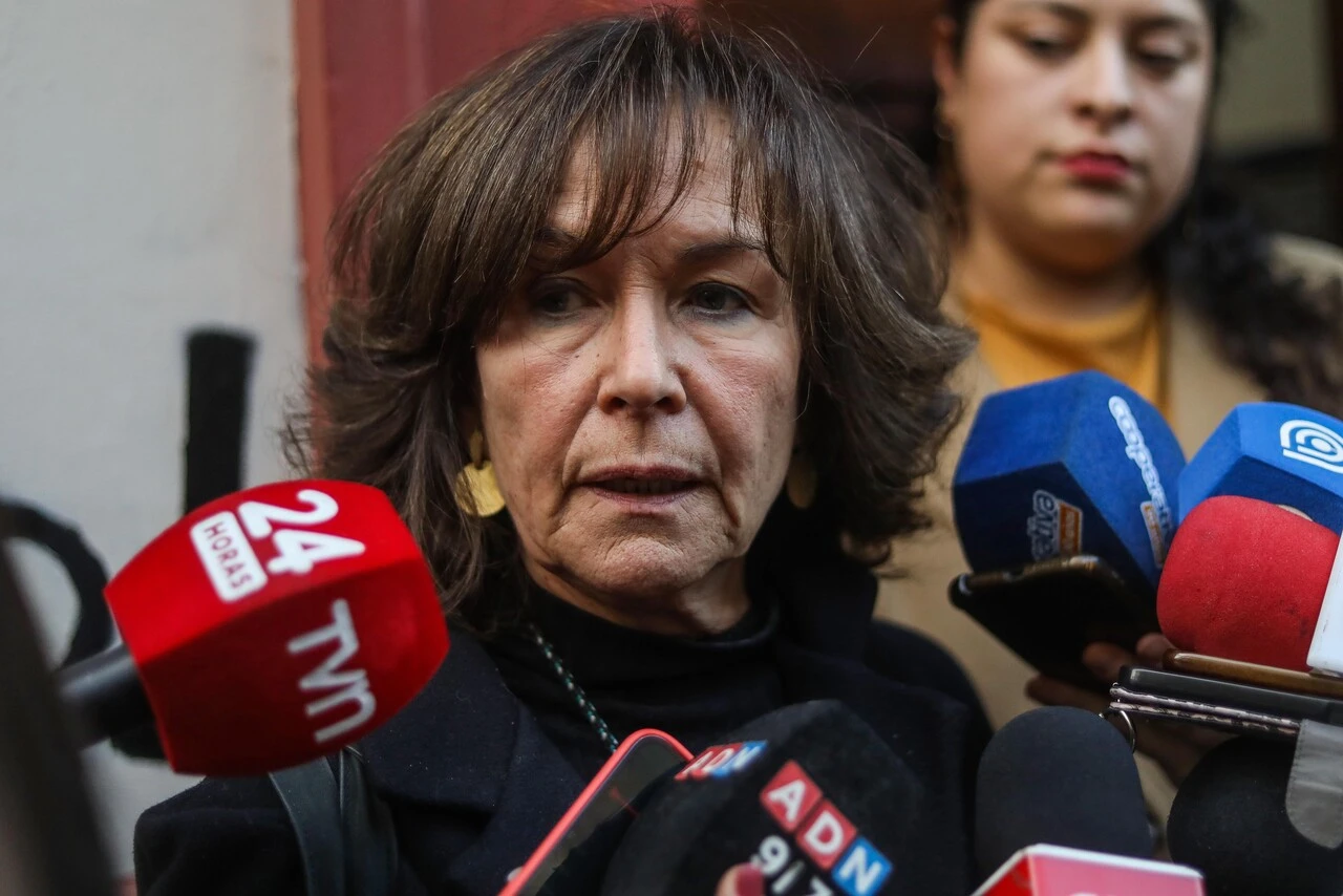 Incumbentes mantendrán cupo y defenderán legalidad de partidos: Oficialismo define criterios en primera reunión con la DC