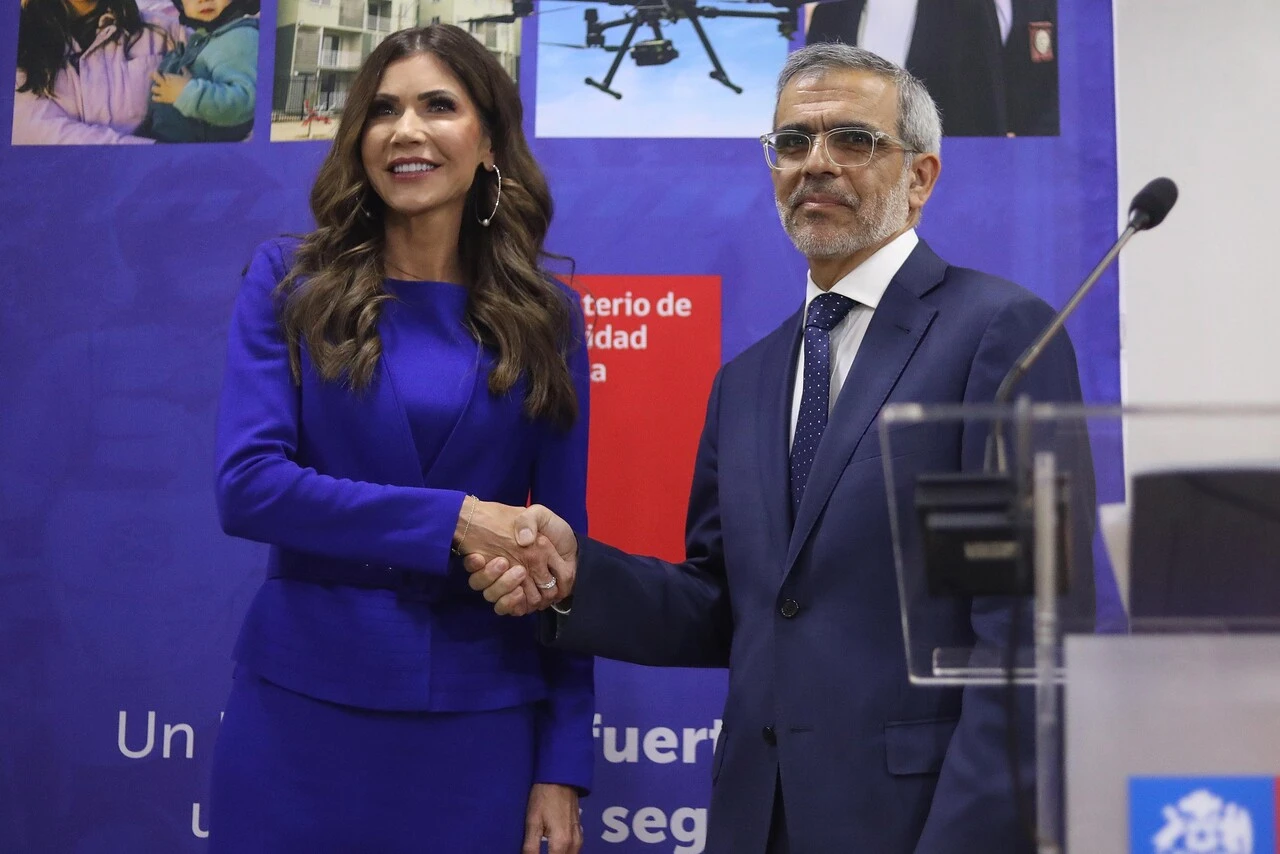 Reconociendo experiencia con el Tren de Aragua, EEUU aprenderá de Chile herramientas de combate al crimen organizado