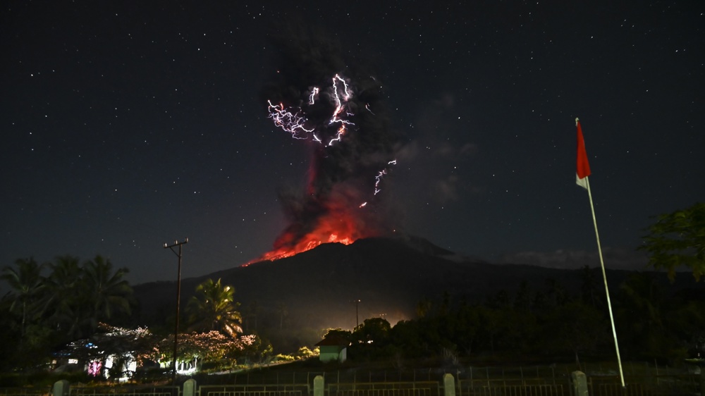 VIDEO| Indonesia en alerta máxima por nueva y espectacular erupción del volcán Lewotobi Laki-Laki