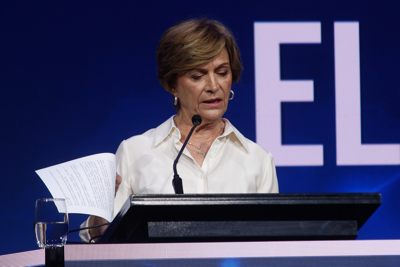 Cadem da el tiro de gracia a Matthei: La ubica cuarta y una líder Jeannette Jara triplica sus preferencias