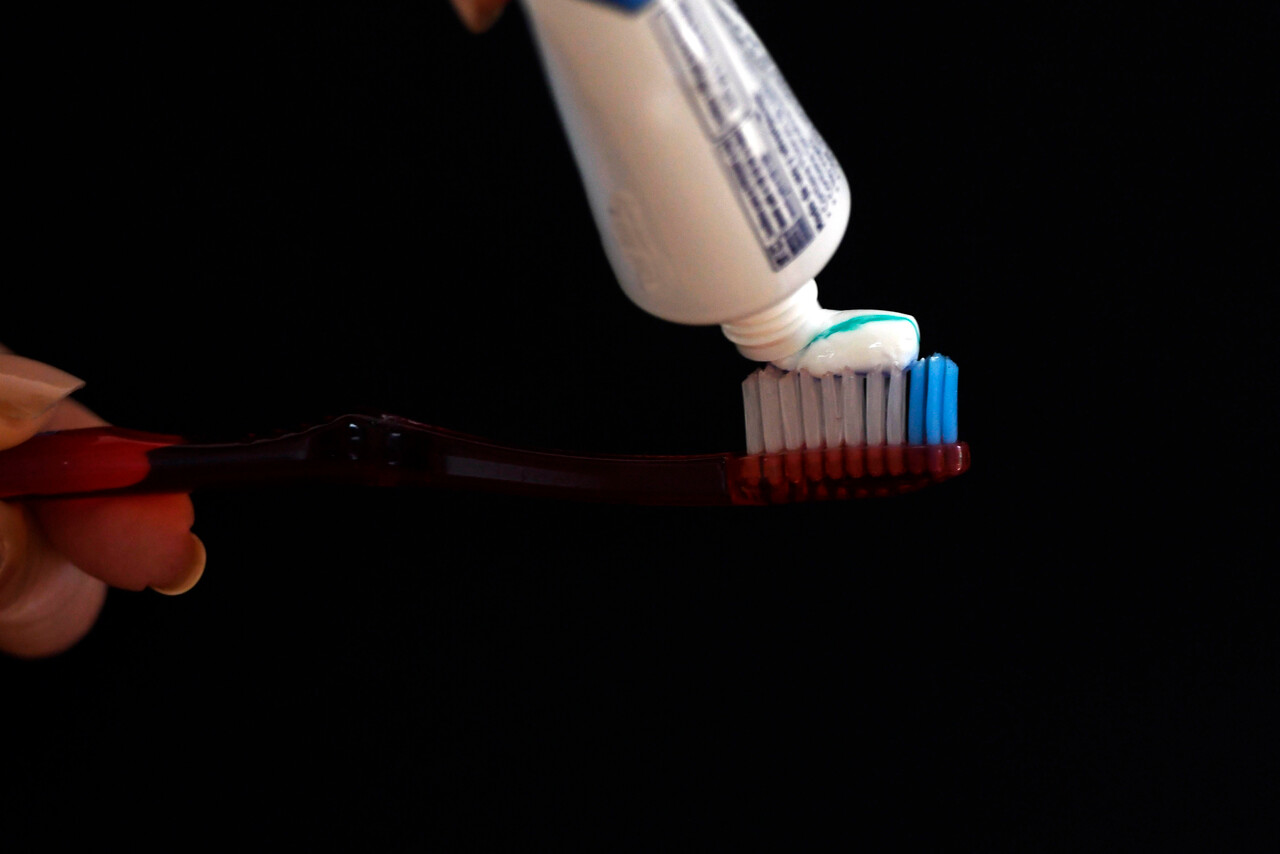 Colgate retira del mercado chileno un importante producto debido a riesgo para la salud