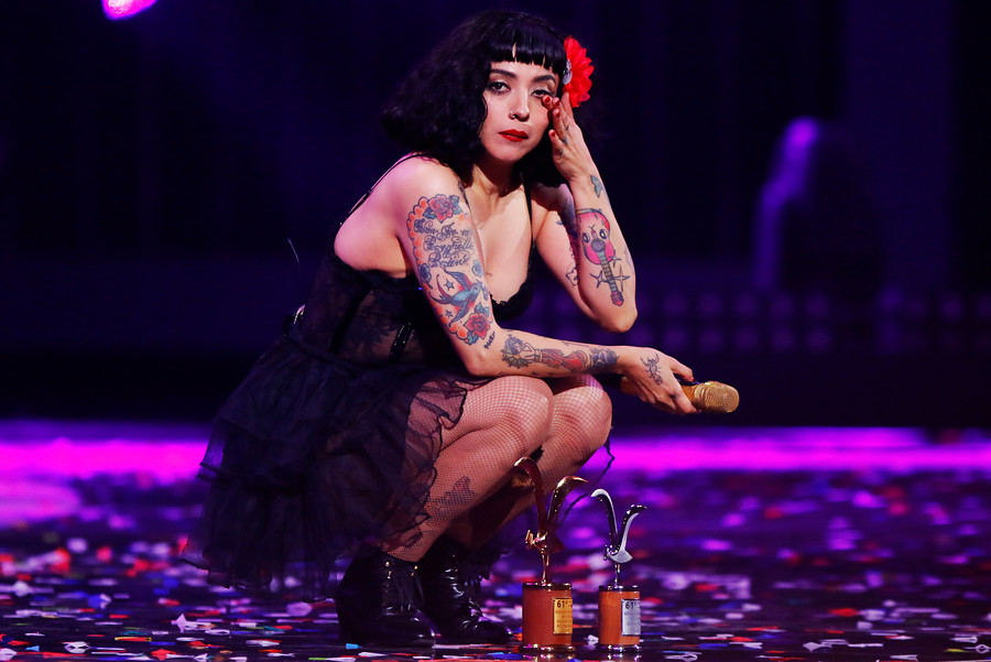 Mon Laferte explora sonidos 