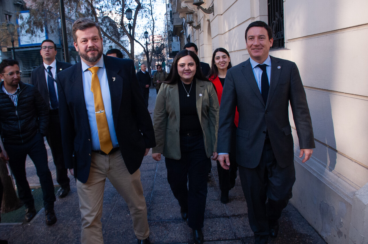 Partido Republicano, Nacional Libertario y Social Cristiano inscriben pacto parlamentario y dan portazo a Chile Vamos