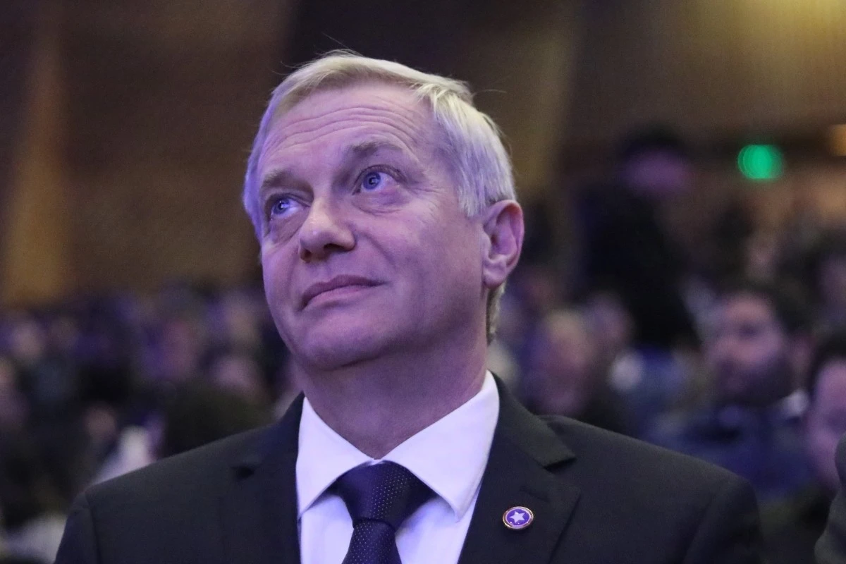 Panel Ciudadano UDD: Kast se mantiene líder, lejos de su competencia en la derecha, Evelyn Matthei
