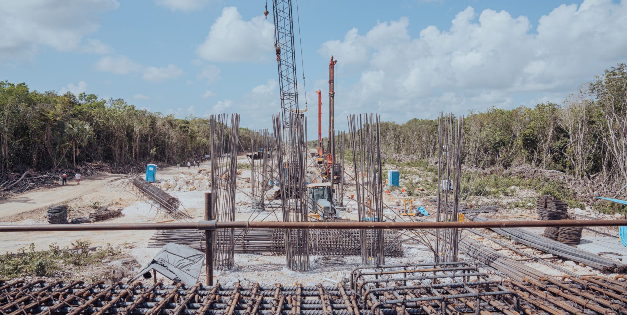 Una de las zonas de la Selva Maya en donde se construye el Tramo 5 del llamado Tren Maya. Foto: @CCMSSAC.