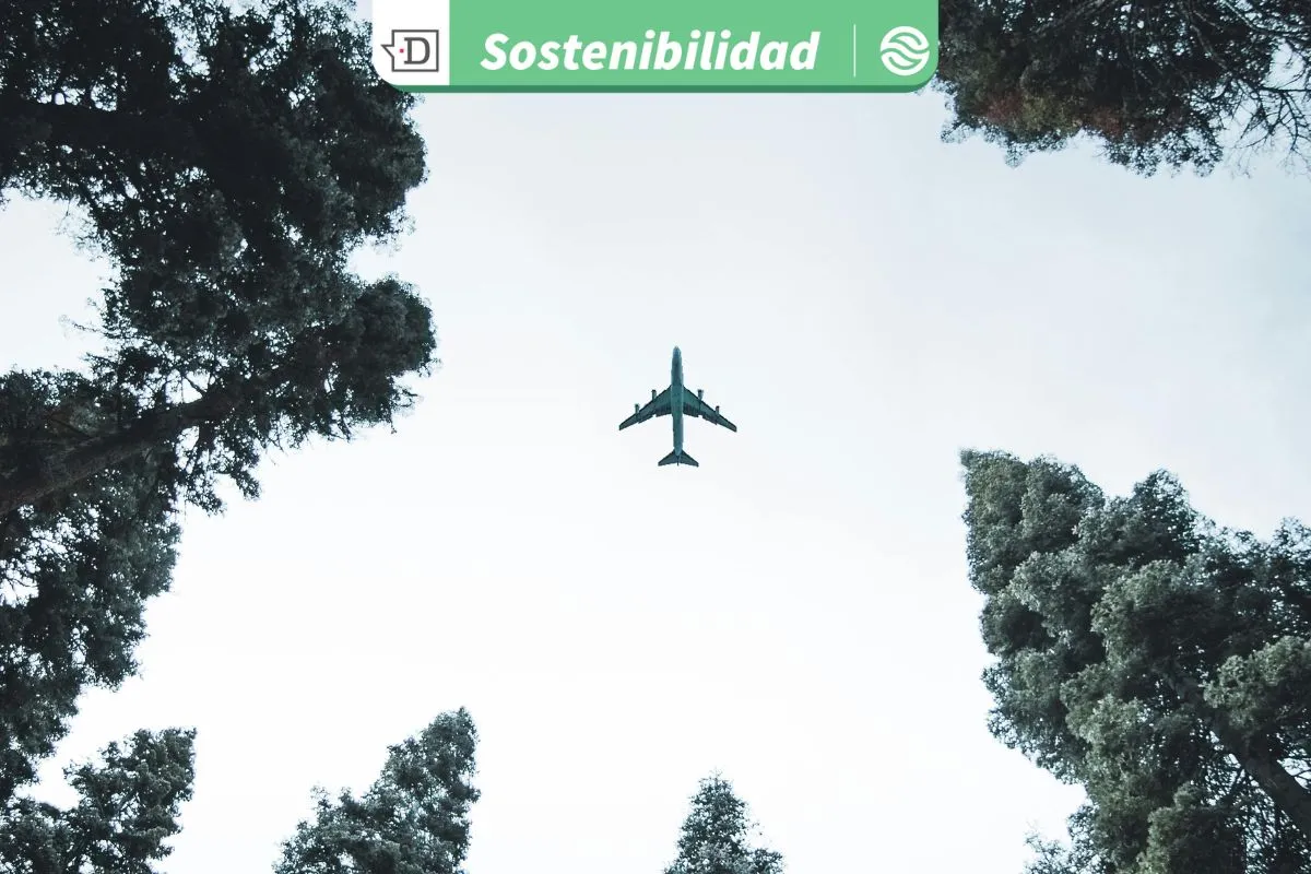 Circularidad y energías limpias: Entregan el primer litro de combustible de aviación elaborado con plásticos reciclados