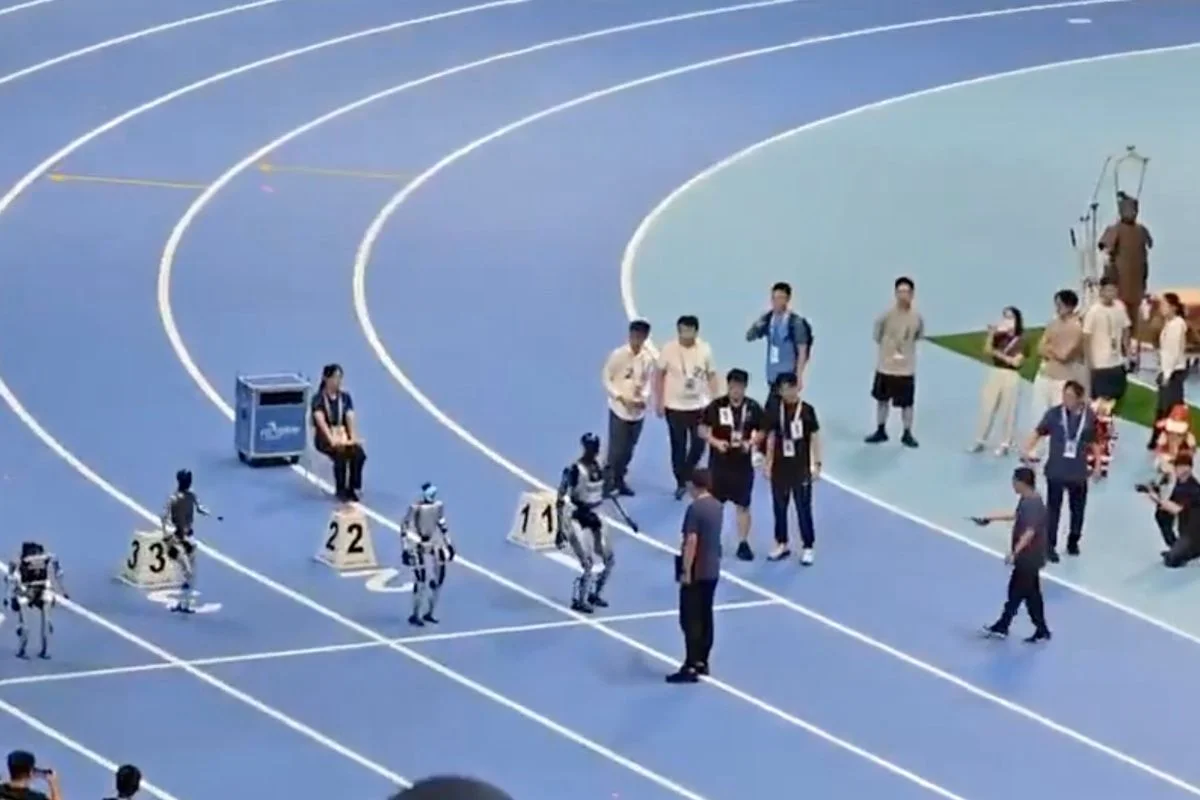 VIDEO| Así fue la carrera de androides de los primeros 