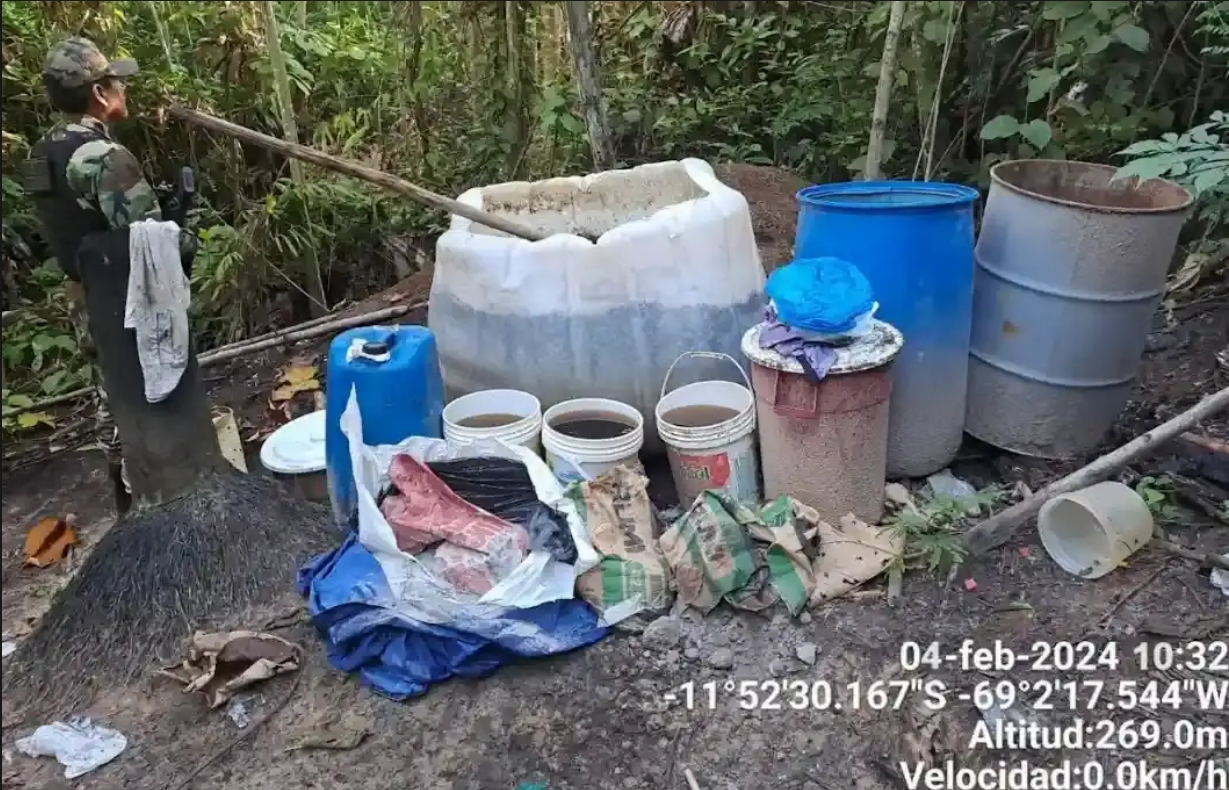 En las provincias de Tambopata, Manu y Tahuamanu la Dirandro ha destruido laboratorios rústicos para la elaboración de PBC y pozas destinadas al procesamiento de cocaína. Foto: Policía Nacional del Perú.