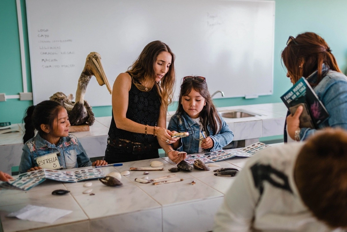 Profesora y bióloga: “La educación ambiental marina es una inversión a largo plazo para cuidar nuestro océano”