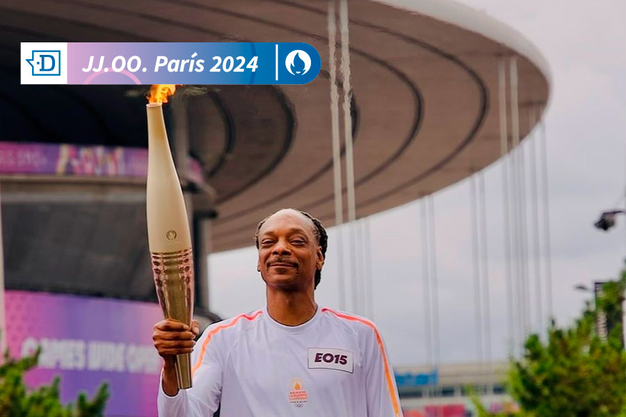 VIDEO| ¿Es una antorcha u otra cosa? Snoop Dogg brilla con baile y sonrisa en París 2024