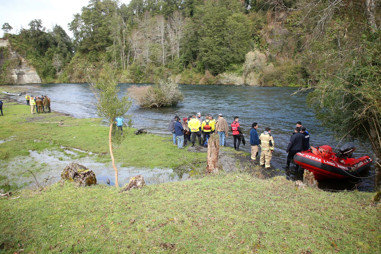 Comunidades del Pilmaiquén explican ceremonia donde fallecieron dos personas y piden que se investigue a hidroeléctrica tras crecida del río