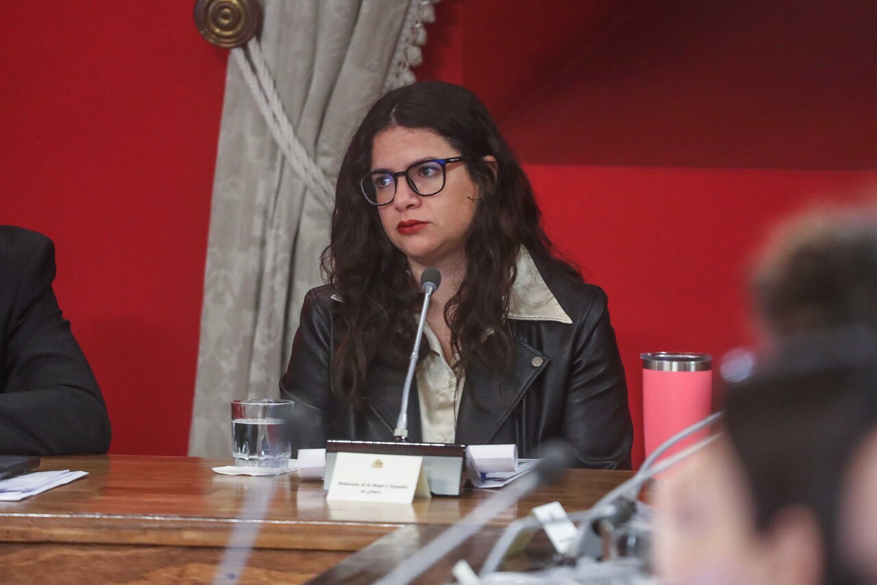 Ministra Orellana cuestiona idea de Kast por idea ‘Chao Préstamo’: “La PGU tiene cara de mujer”