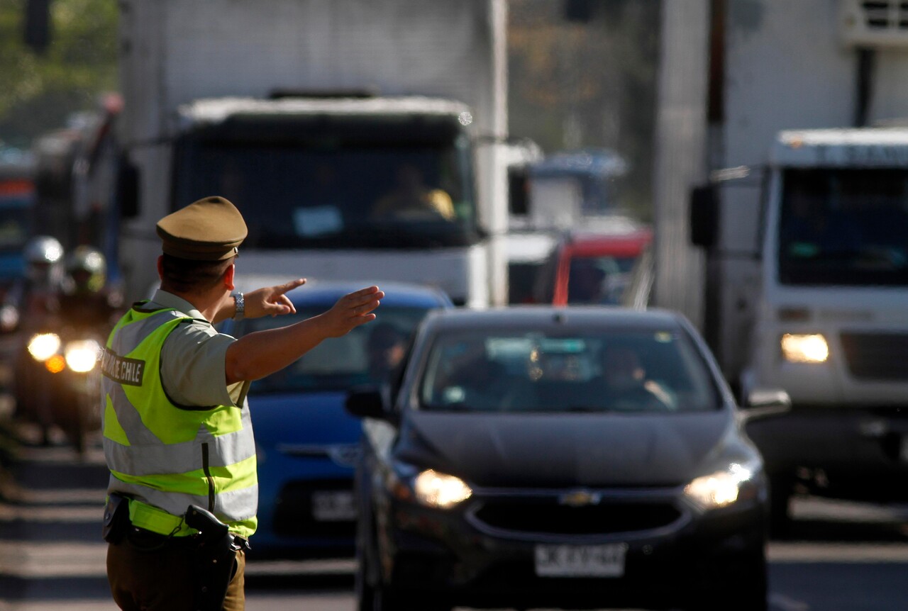 Restricción vehicular hoy viernes 29 de agosto: Los dígitos de patentes en el último día de esta medida