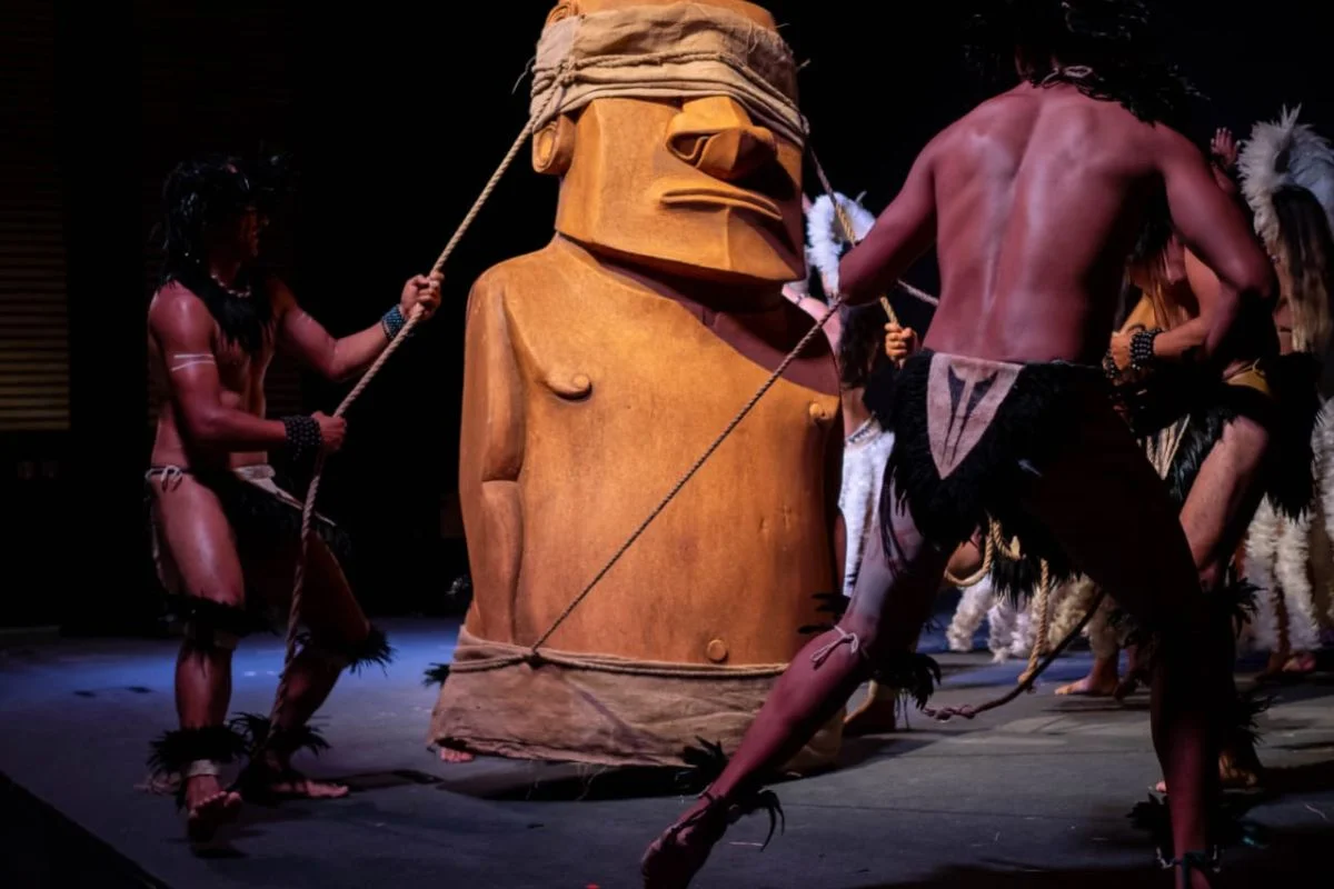 Cantata mapuche y teatro Rapa Nui dan cierre a ciclo escénico indígena gratuito en Santiago: Consigue entradas