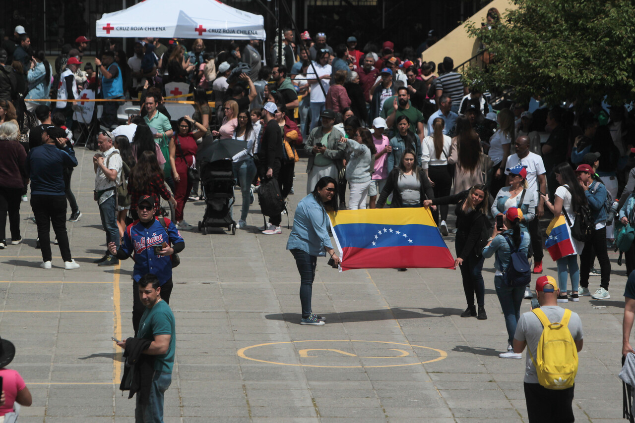 Elecciones en Venezuela: Casi un millón de residentes no podrán votar en Chile