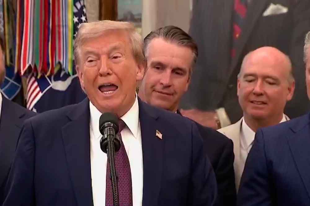Tensión EE.UU.-Venezuela sube de nivel: Donald Trump asegura que disparó a barco que traía droga