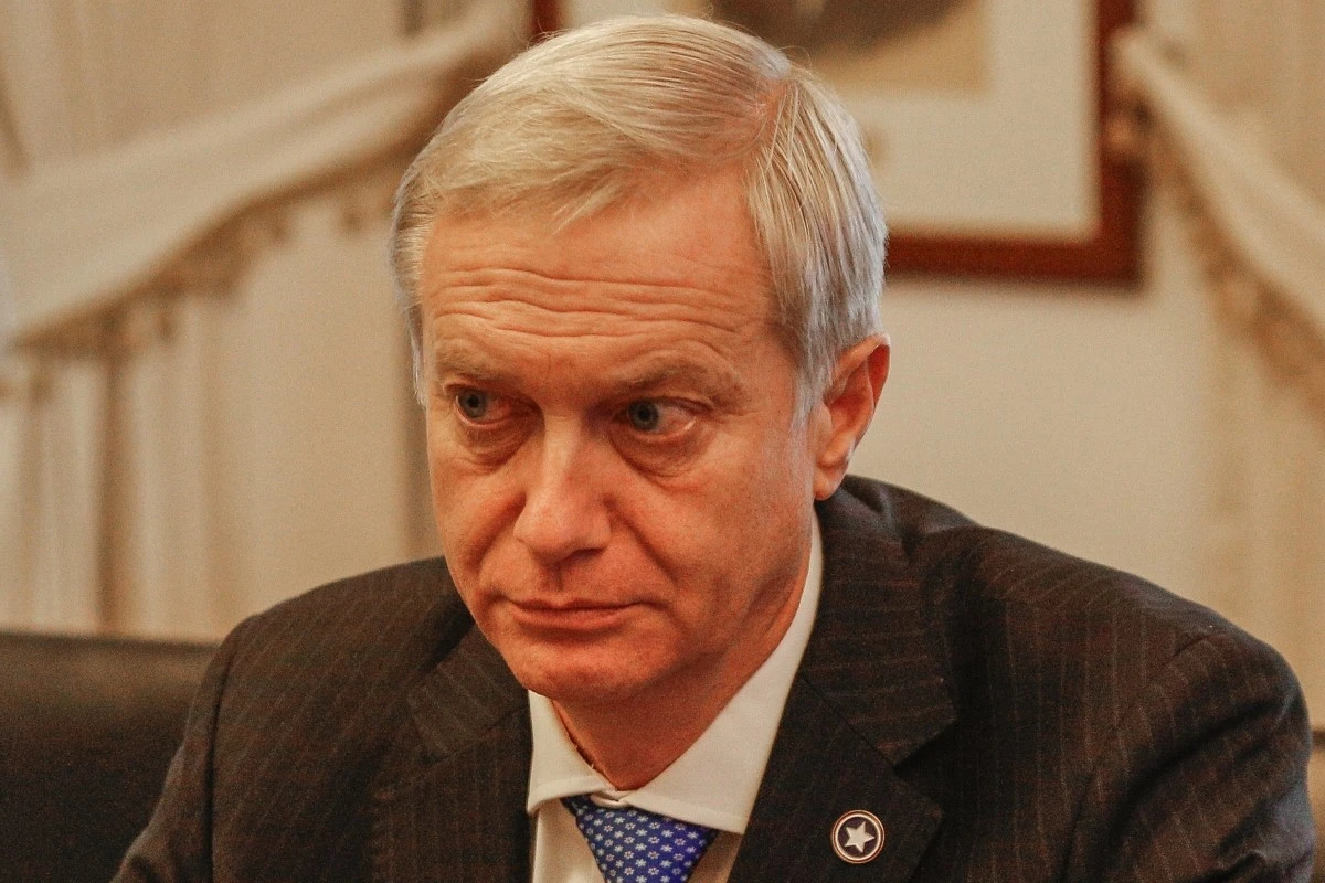 Kast y sus complejos días en medio del escándalo por bots ad portas de la presidencial: 