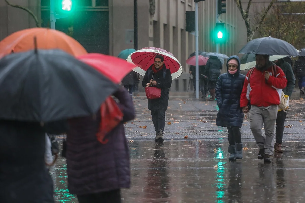 Intensas lluvias, nevadas y fuertes vientos para la segunda semana de septiembre: Revisa en qué regiones