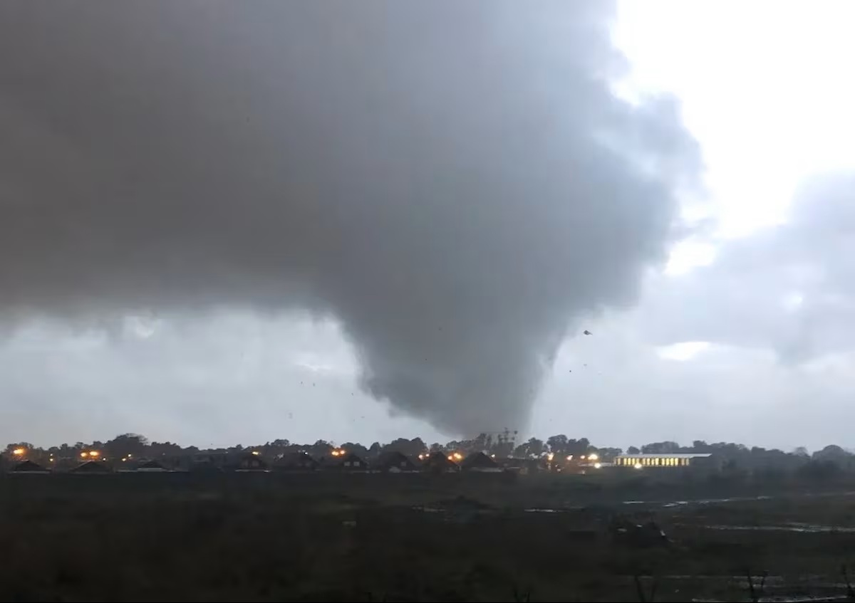 Trombas marinas podrían afectar al Biobío, La Araucanía y Los Ríos: El preocupante aviso de la Armada