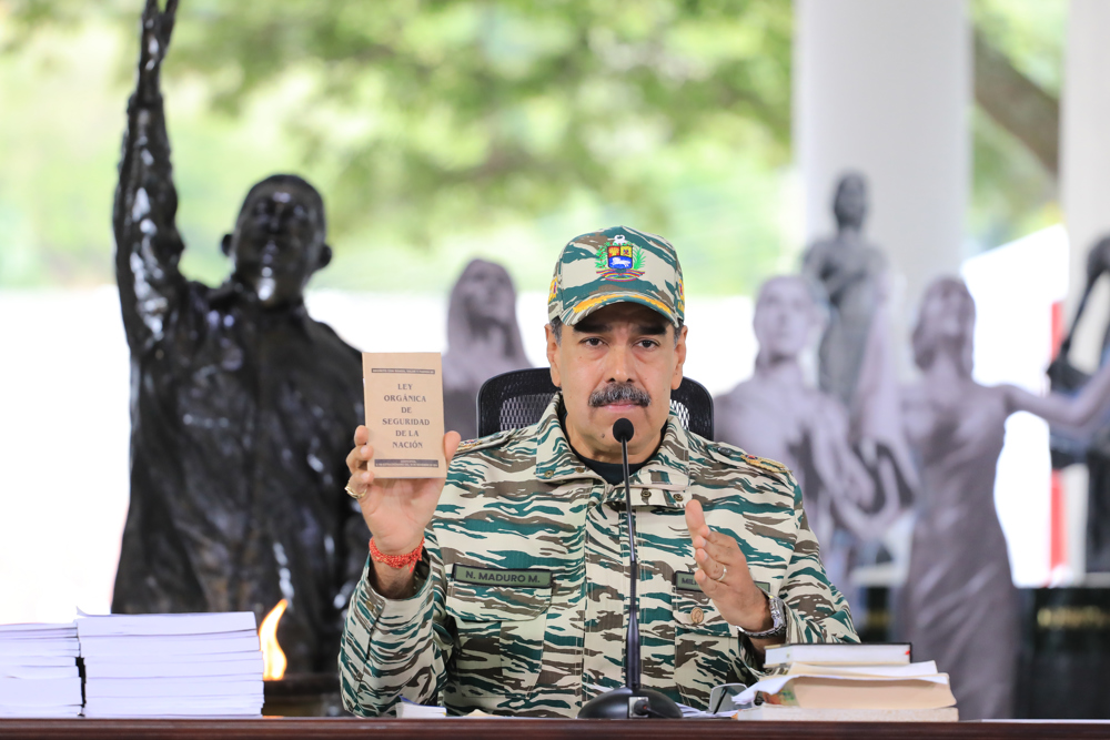 Nicolás Maduro vuelve a adelantar la Navidad en Venezuela en medio de tensión con Estados Unidos