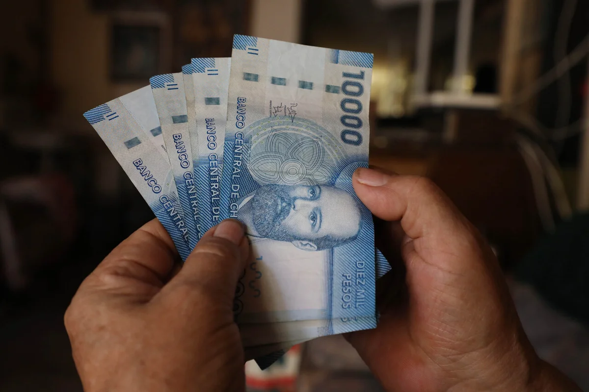 Bono Logro Escolar 2025 previo a Fiestas Patrias: Qué día se entregará el beneficio que parte de los $49 mil