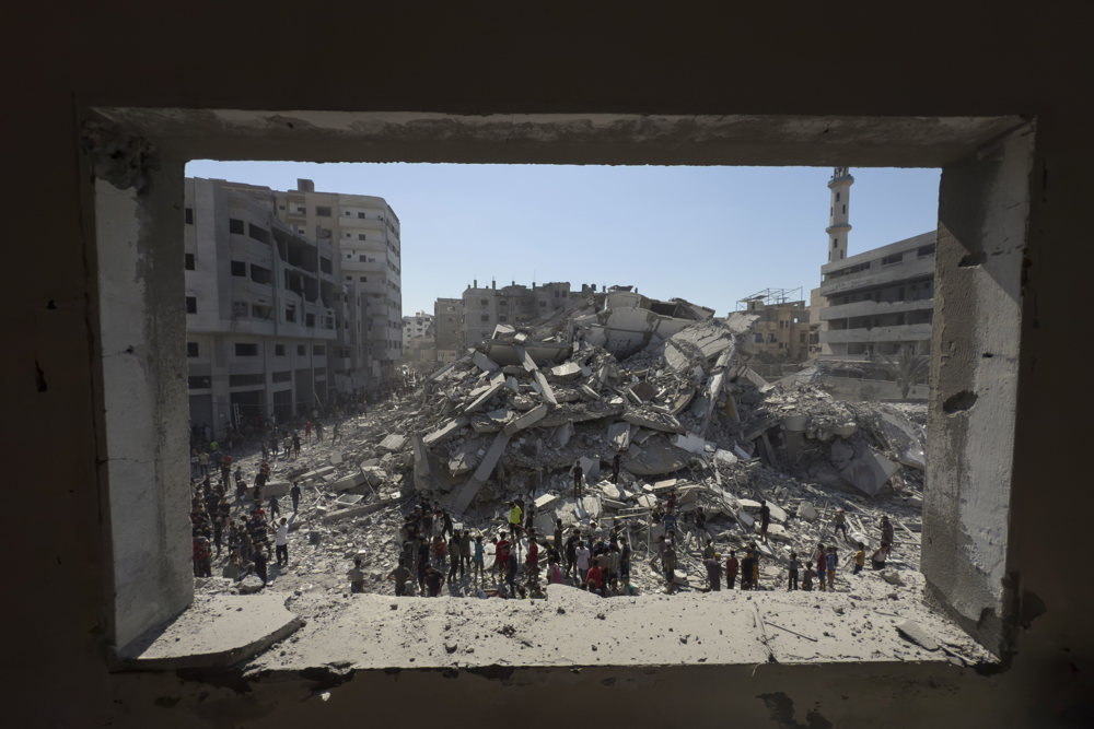 Israel no detiene su destrucción en la Franja de Gaza: Ahora derriba el edificio más alto con 18 pisos