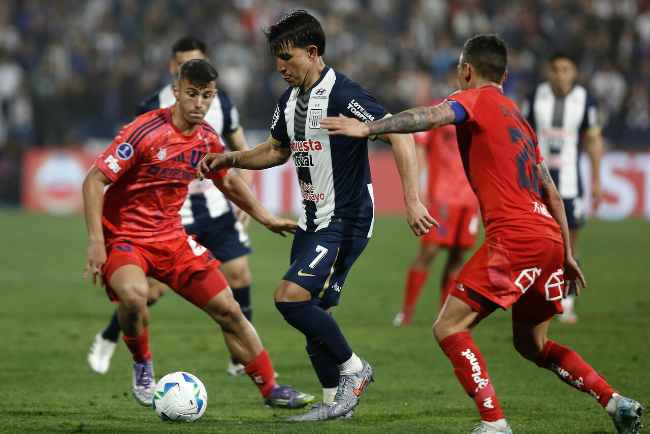 La U rescata empate sin goles en su visita a Alianza Lima y se ilusiona con semis de Copa Sudamericana
