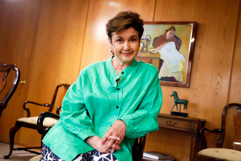 Paulina Urrutia regresa a las teleseries de Canal 13 tras 20 años y confirma participación en novedoso proyecto