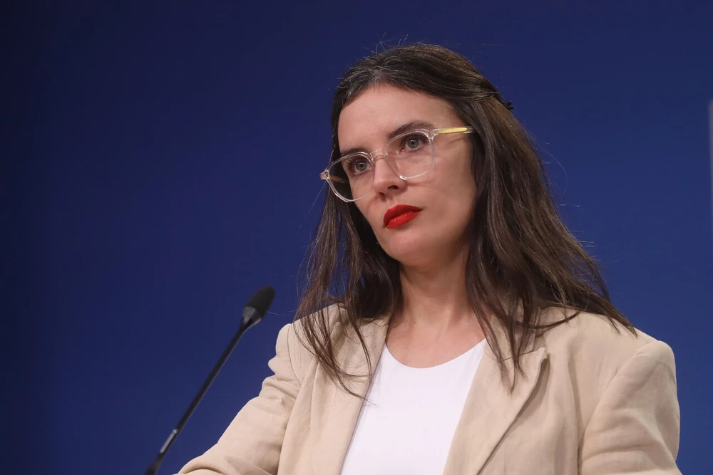 Gobierno respalda a ministro Cordero tras información sobre Bernarda Vera: 