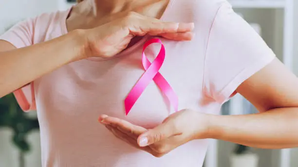 Corporación Nacional del Cáncer implementa nuevas atenciones y tecnología en la detección del cáncer de mamas