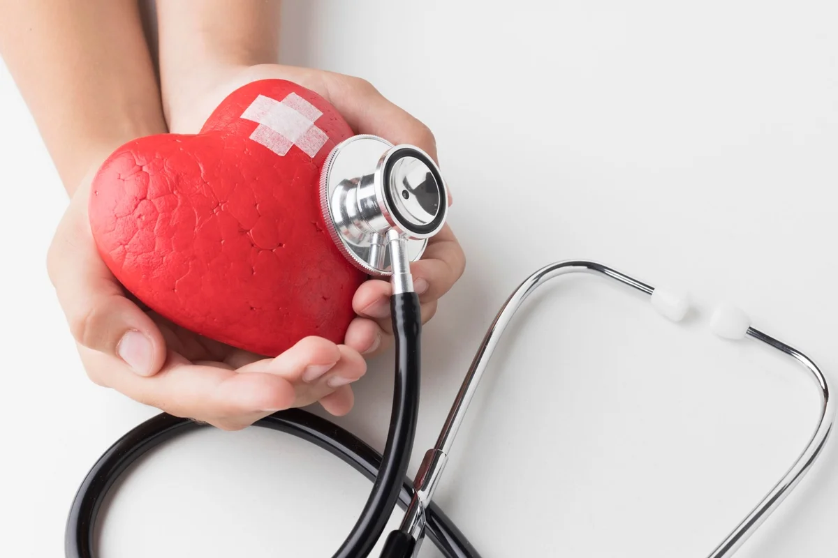 Alza de enfermedades cardiovasculares en jóvenes: Cómo prevenir un infarto, la primera causa de muerte en Chile