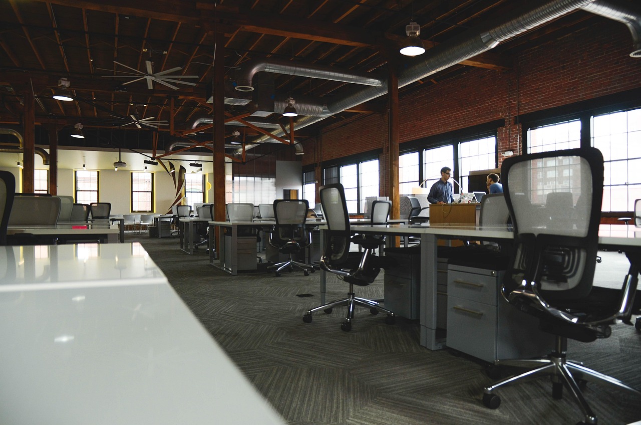 Las mejores sillas de oficina en Chile para cuidar tu postura y aumentar tu rendimiento