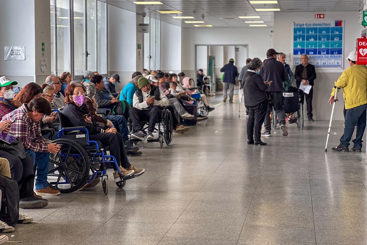 El sistema de salud no está sobrepasado de extranjeros: Solo 6% de los egresos hospitalarios corresponden a población migrante