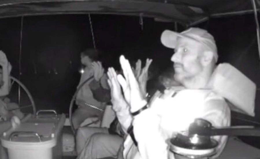 VIDEO| Israel trata a integrantes de Flotilla Global Sumud como delincuentes: Así los tienen en el suelo tras detención