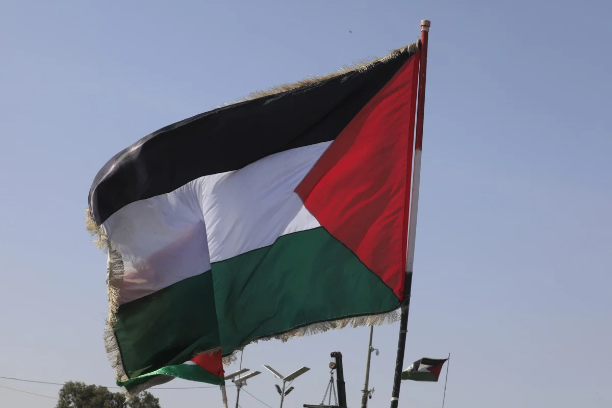 Hamás anuncia liberación de rehenes, negociar la paz con Trump y entregar Gaza a organismo palestino independiente