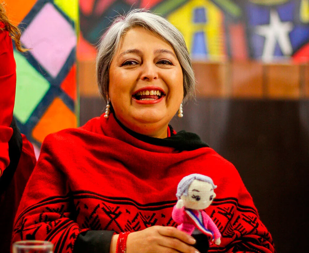 Cadem a 6 semanas de elecciones: Jara aumenta ventaja en primera vuelta y Matthei vuelve a bajar en adhesión