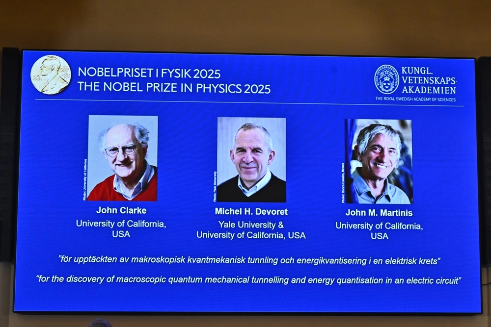 Premio Nobel de Física 2025 es para tres científicos por el descubrimiento sobre fenómenos cuánticos