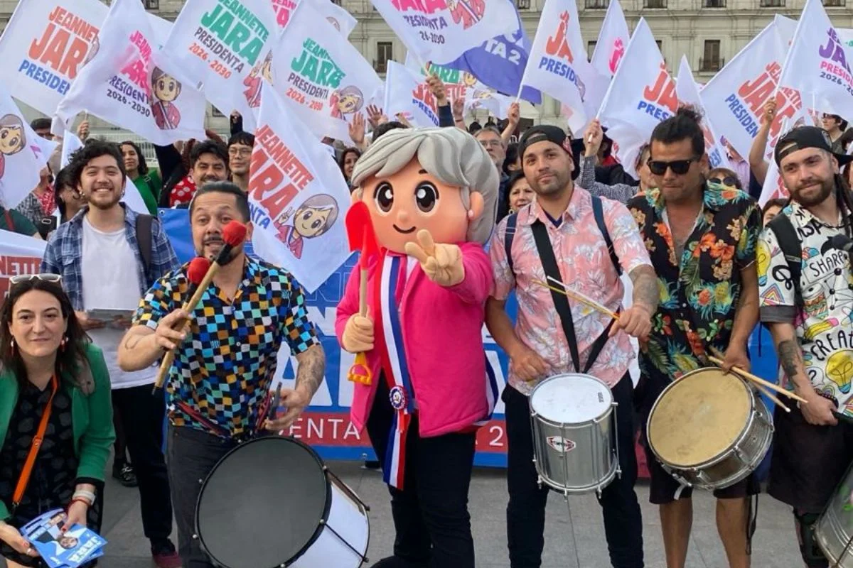 Gran banderazo por Jeannette Jara llega hasta La Moneda y marca un nuevo hito en su campaña