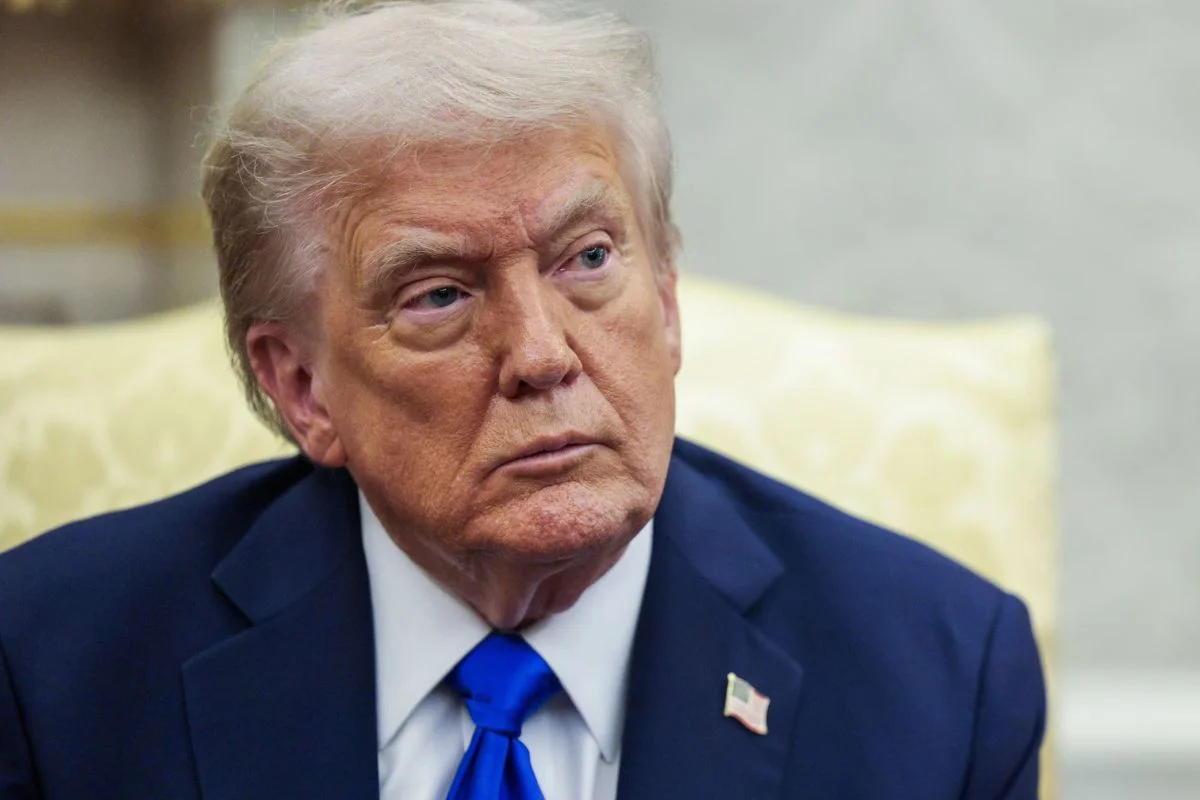 Nueva ofensiva de Trump en guerra comercial: Fijó arancel de 100% a productos enviados de China