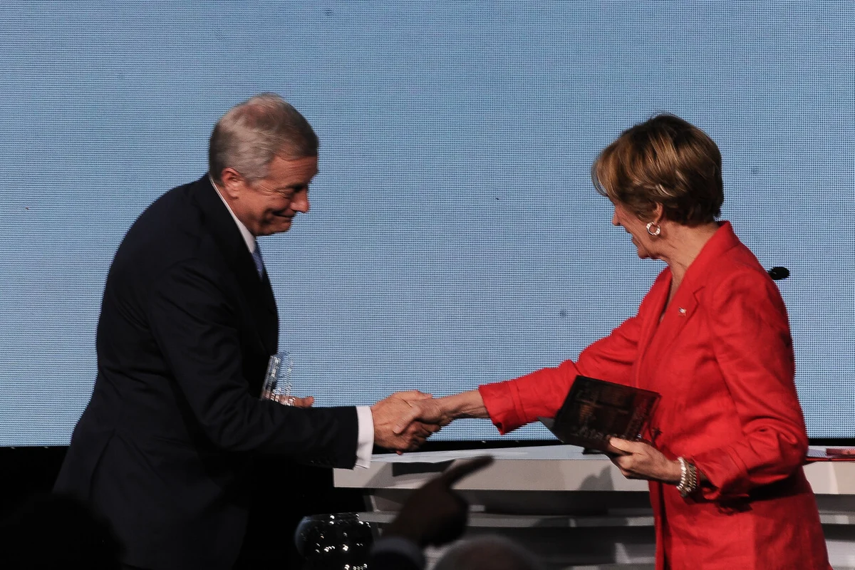 Matthei perdona a Kast y a los bots que difundieron fake news sobre Alzheimer: 