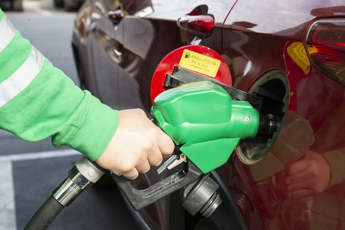 Con baja de 20$: Revisa el valor de la parafina, gasolina y diésel a partir de este jueves 16 de octubre