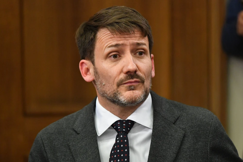 Ministro Pardow descarta renunciar tras polémica por cuentas de la luz: “Me encomendaron explicarle a la ciudadanía”